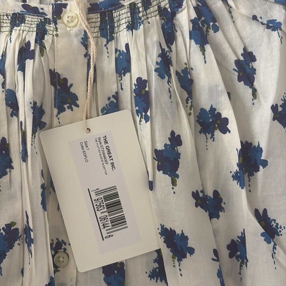 THE GREAT. Flutter sleeve sleep top and the square pajama short - Picture 3 of 8